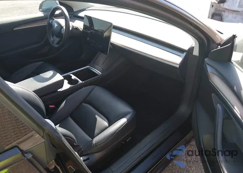 2026 Tesla Model 3 Premium Rear-Wheel Drive/Standard Rear-Wheel Drive из США, поврежденный, VIN 5YJ3E1EA9TF684953